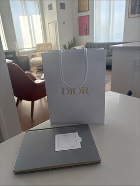 Dior Party Favor